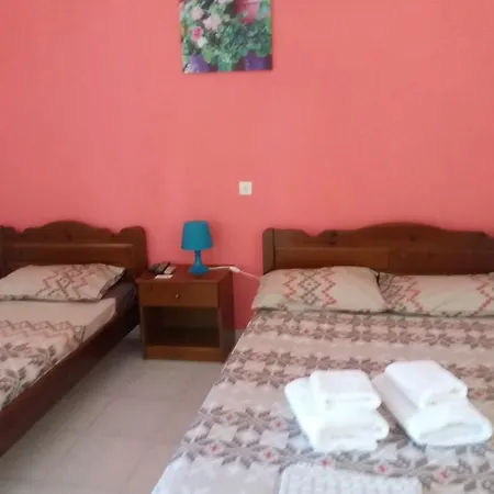 Georgoulas Apartments Paralía Skotínis Esterno foto